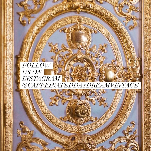 𝖂𝖊𝖑𝖈𝖔𝖒𝖊 𝕿𝖔 𝕸𝖞 𝕮𝖑𝖔𝖘𝖊𝖙 - Picture 5 of 5